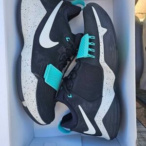Nike Black & Teal Athletic Sneakers